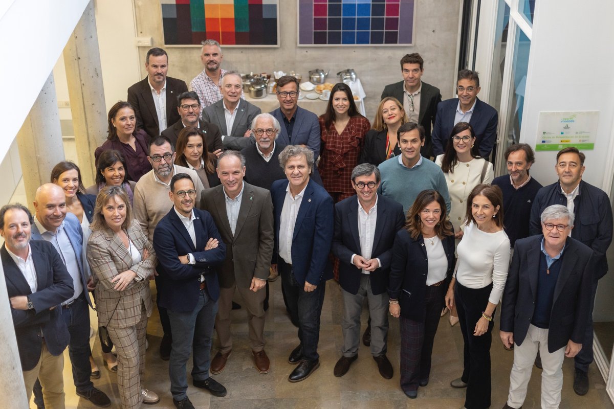 El Consejo Andaluz de la Arquitectura Técnica celebra en Granada el primer Pleno desde su constitución